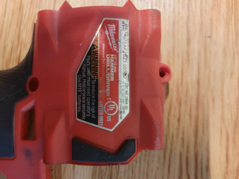 Шуроповерт Milwaukee 2804 на запчасти