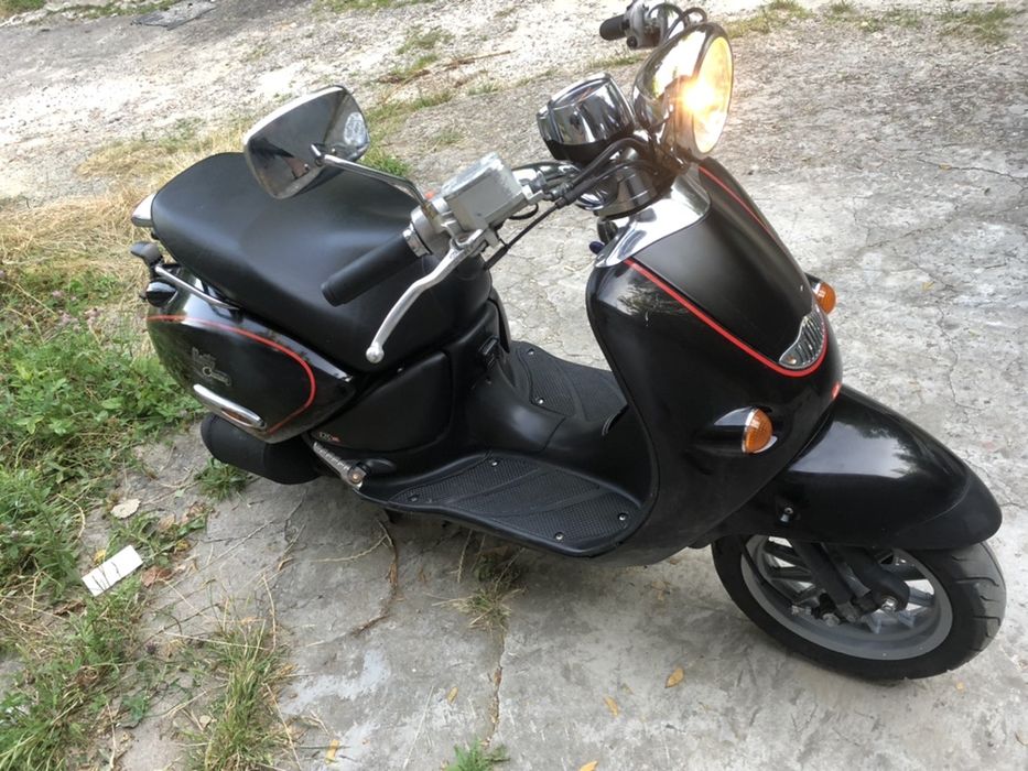 Aprilia mojito 125 скутер