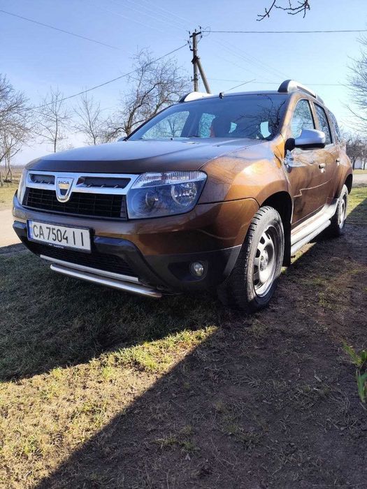 Авто Dacia duster.