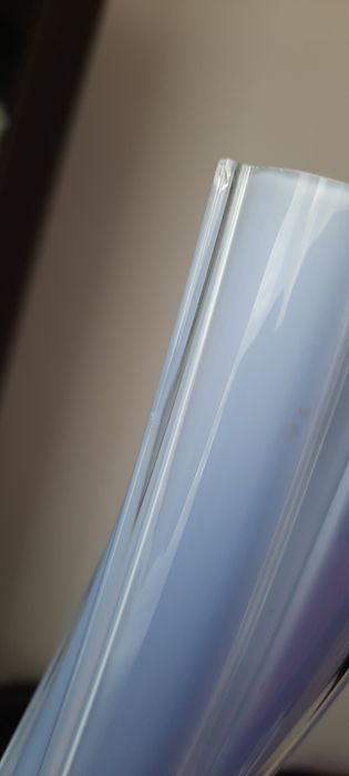 Wysoki kręcony wazon flet