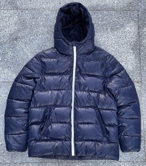 Casaco Bennetton Novo