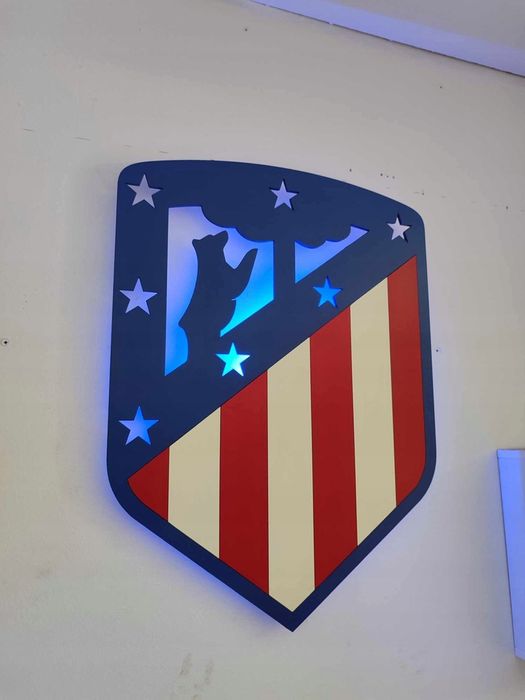 herb ATLETICO MADRYT lampka nocna na ścianę LED RGB PILOT