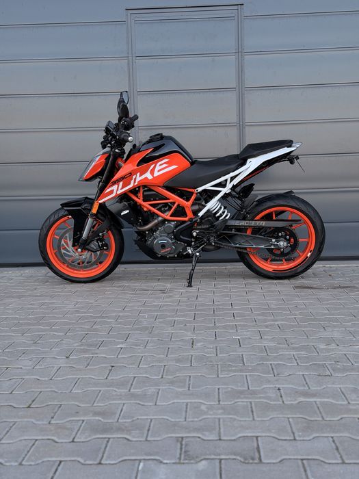 Мотоцикл KTM Duke 390