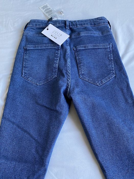 Spodnie jeansowe z wysokim stanem, Julia Wieniawa x NA-KD, 34 (XS)