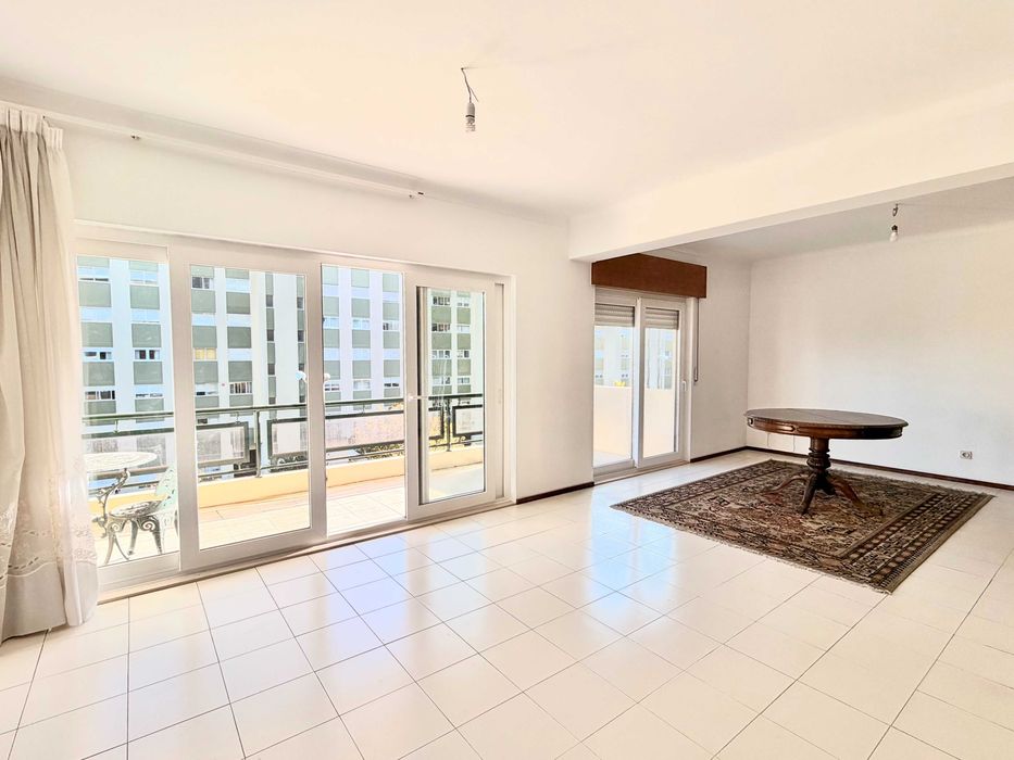 Apartamento T3 Jardim dos Arcos Oeiras