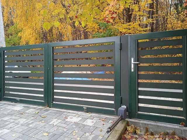 Паркан ранчо. Металева огорожа. Ворота металеві.