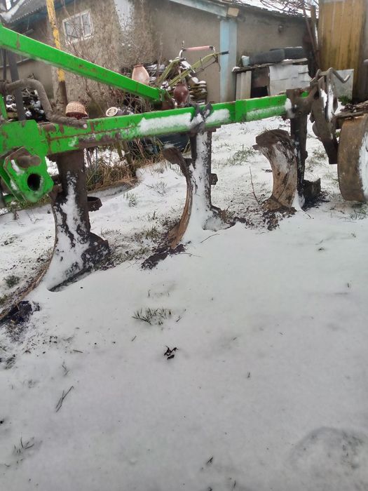 Плуг бомет 3 30 стан чудовий