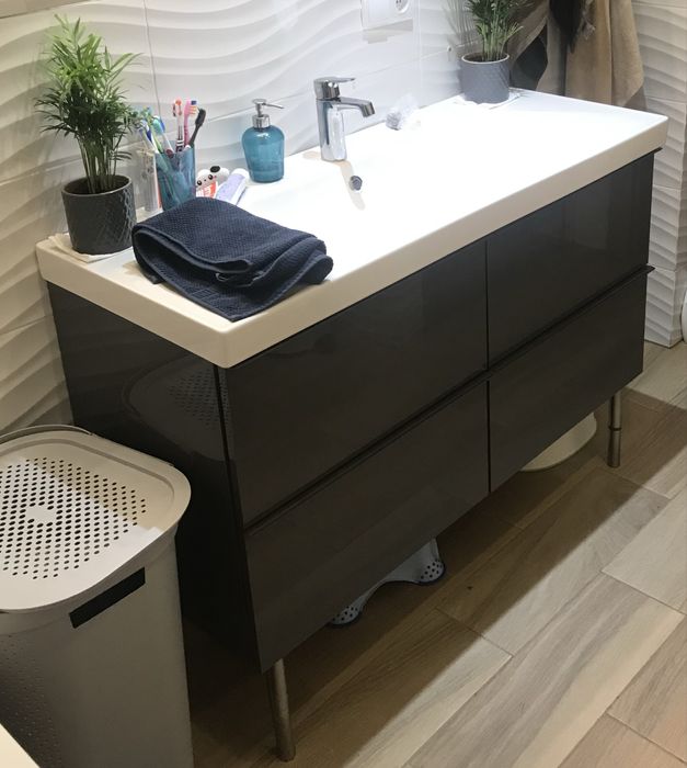 Umywalka ceramiczna z szufladami Ikea Godmorgon