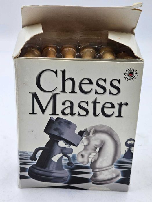 Chess Master małe szachy przenośne drewniane