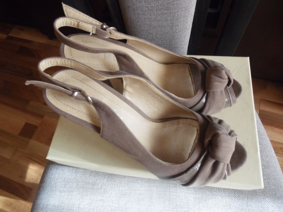 Sandałki damskie 37 NOWE