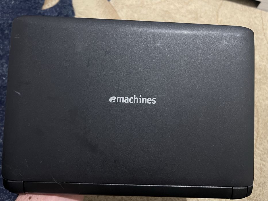 Нетбук eMachine 350: 900 грн. - Ноутбуки Чернівці на Olx