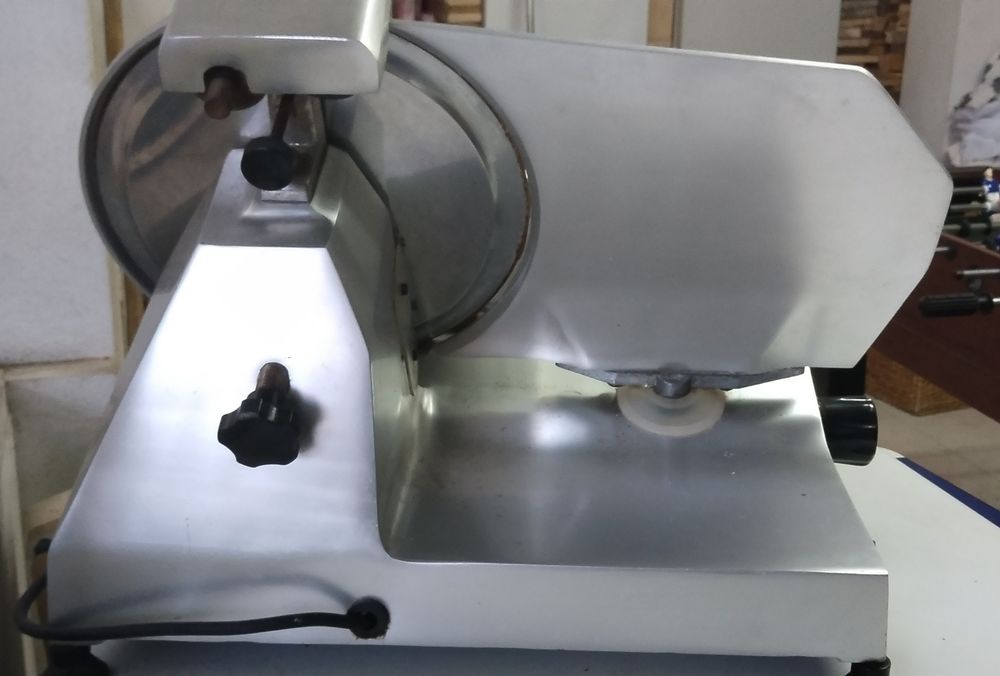 Máquina de cortar fiambre