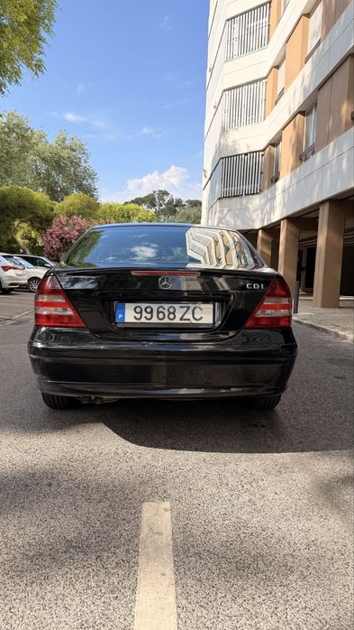 Mercedes C220, gasoleo , 265 mil kms — photo 4