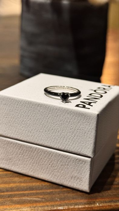 Чорна каблучка з емаллю Пандора Pandora 925 проба