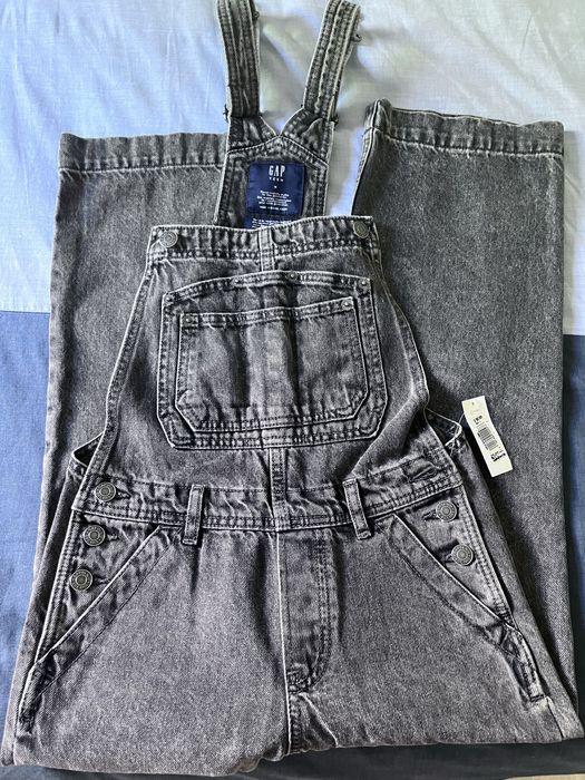Jardineiras da marca Gap - novas