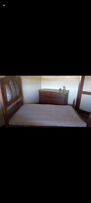Cama antiga solteiro
