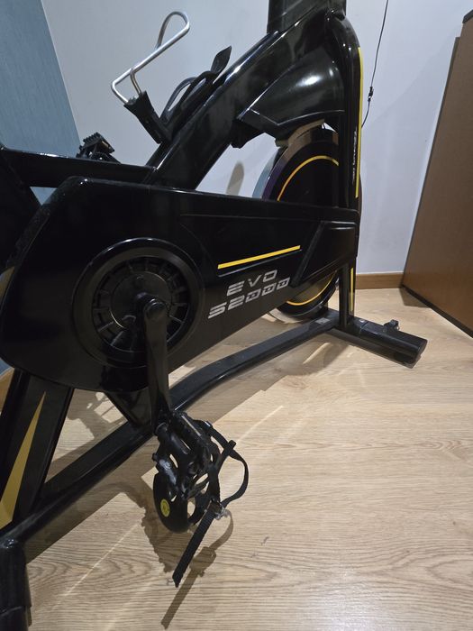 Bicicleta Indoor BH Fitness EVO S2000