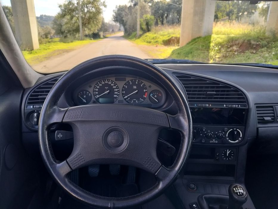 BMW E36 320i vanos (livrete)