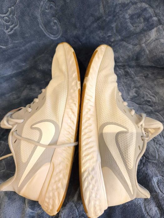 Ténis Nike Revolution Nº45