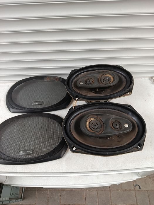 Динамики овалы Pioneer.