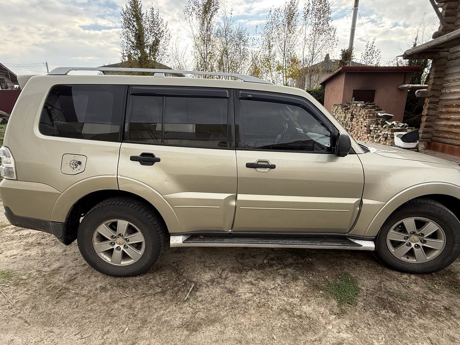 Продам Pajero wagon 4 2008