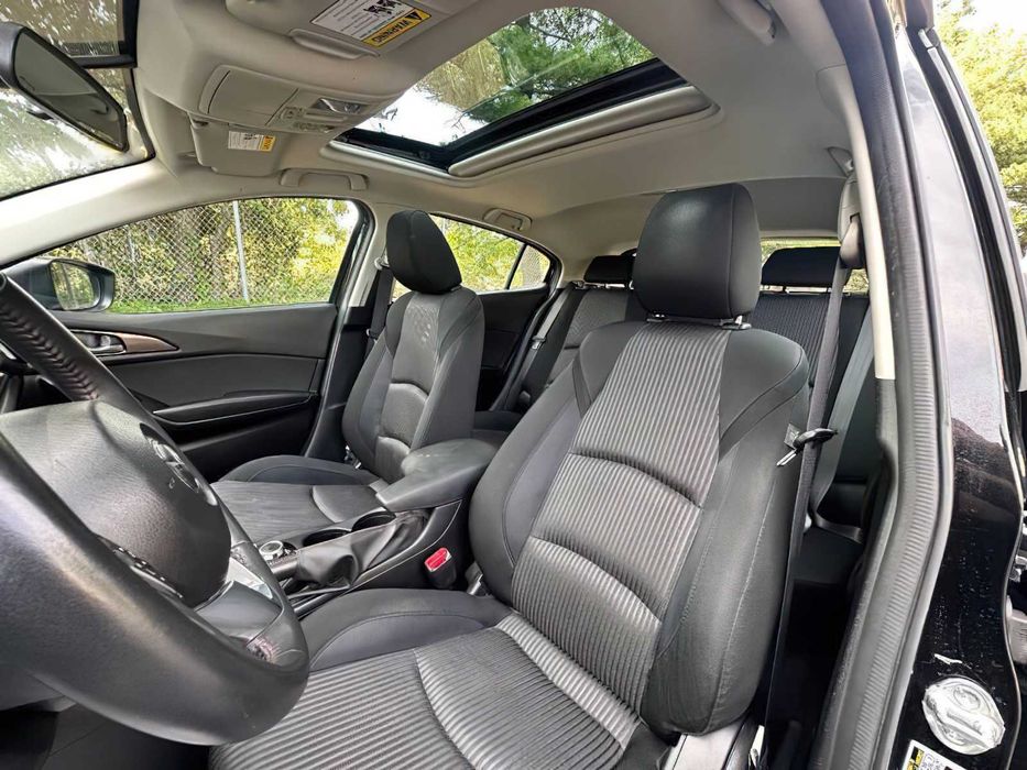 Mazda 3 i Grand Touring      2016