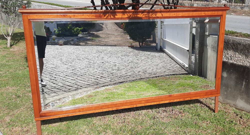 Espelho em cerejeira usado, medidas: 90cm x 1,80m, pode aplicar num mó