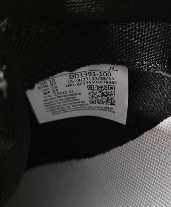 ORYGINAŁ Nowe Nike Dunk Low Retro 45 buty czarno- białe sportowe