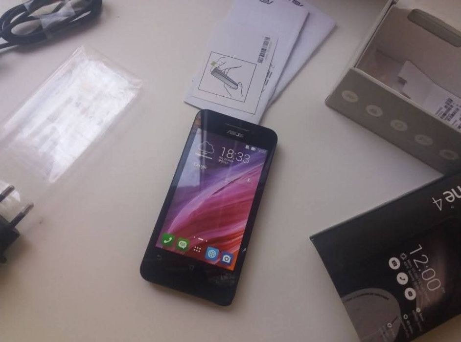 Asus Zenfone 4 (A400CGX) Black.