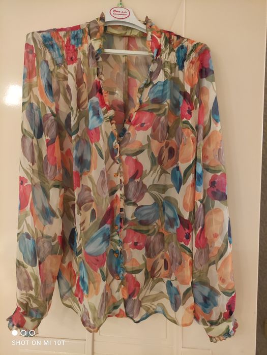 Блузи жіночі різні