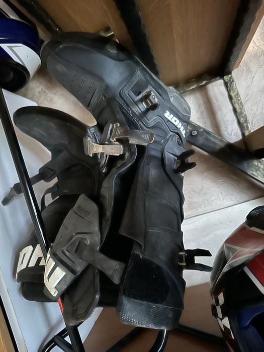 Buty thor na zawiasie roz 42