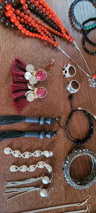 Biżuteria łańcuszek pierścionek kolczyki bransoletka złoto srebro