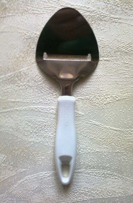 Лопатка-слайдер для резки сыра