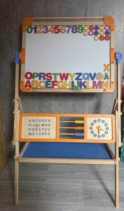 Playtive Dwustronna tablica stojąca edukacyjna magnetyczna