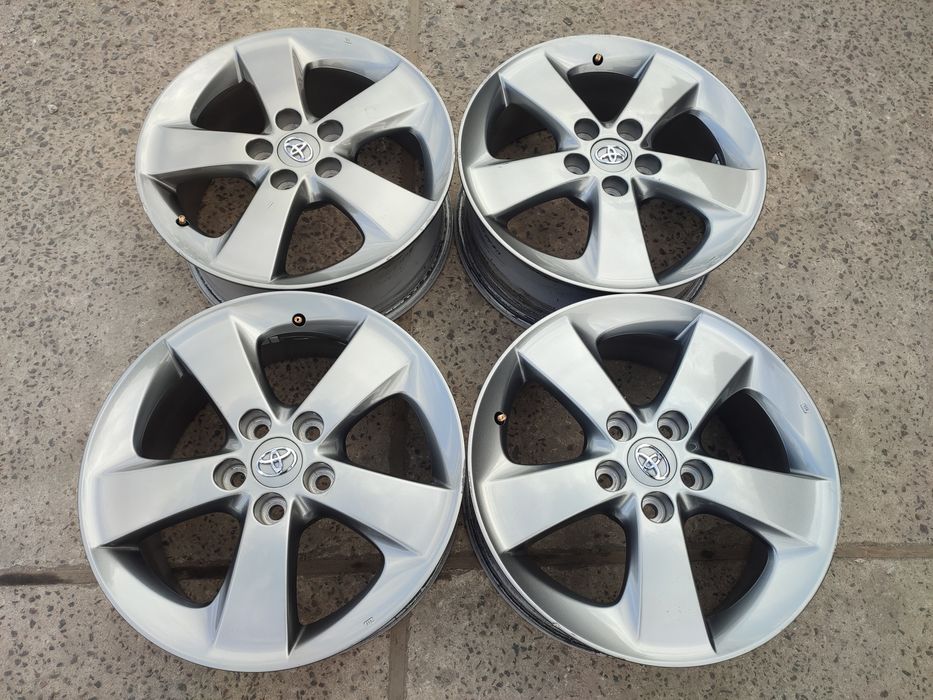 Диски 5/114.3 R17 Tayota Camry Avensis
