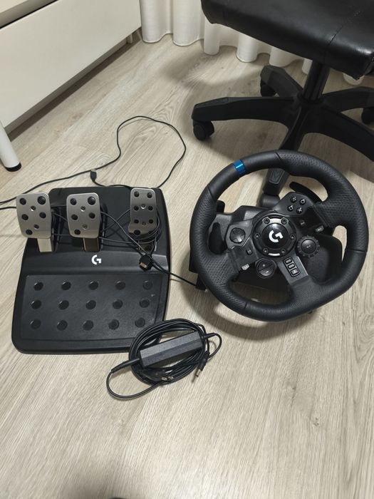 Logitech G923 PS5 / PS4 / PC – Completo, excelente estado