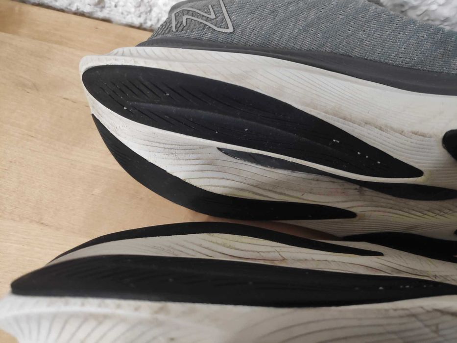 Tenis corrida - NB Propel Fuelcell V4