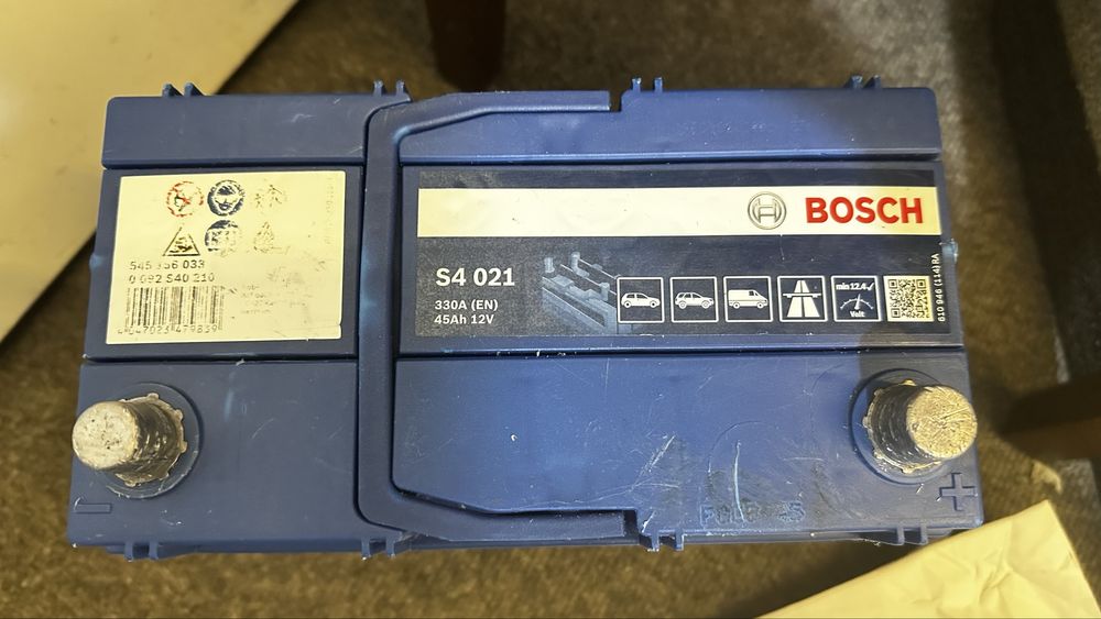 Продам акумулятор boch S4 021