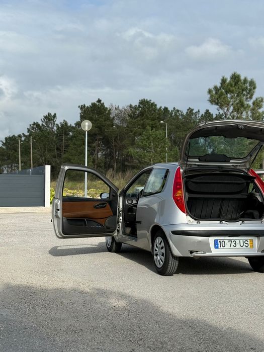 2003 Fiat Punto 1.2 8v tem 167 mil km Em bom Estado