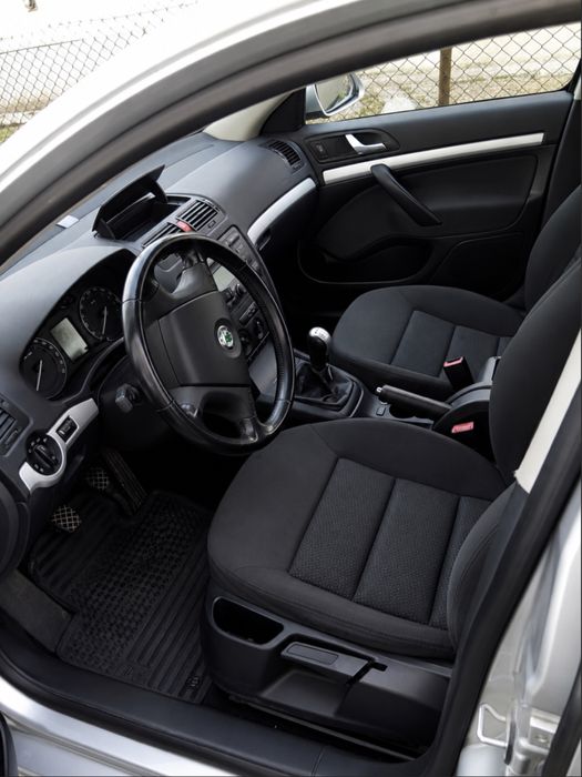 Skoda Octavia 2.0 бензин 4+4