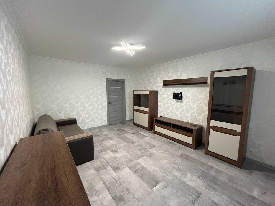 2к квартира На Озерній біля Агори