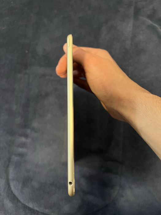 iPad Air 2 32GB Dourado