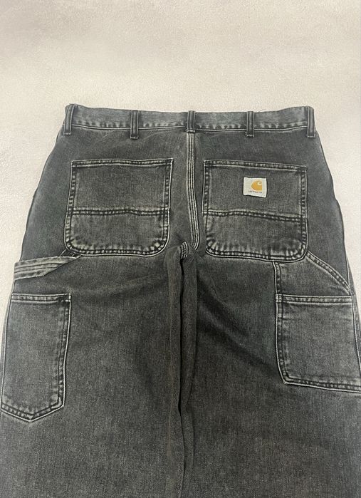 Carhartt work pants baggy