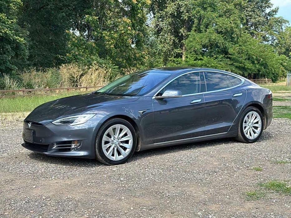 Tesla Model S 100D      2018
