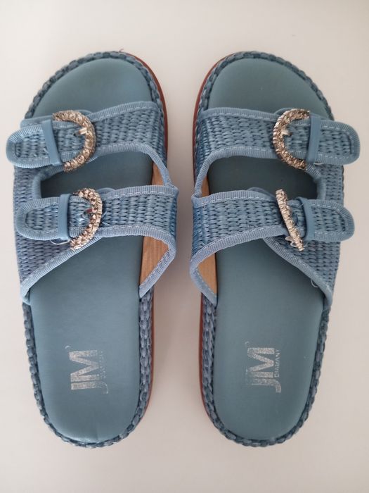 Sandálias azuis 39