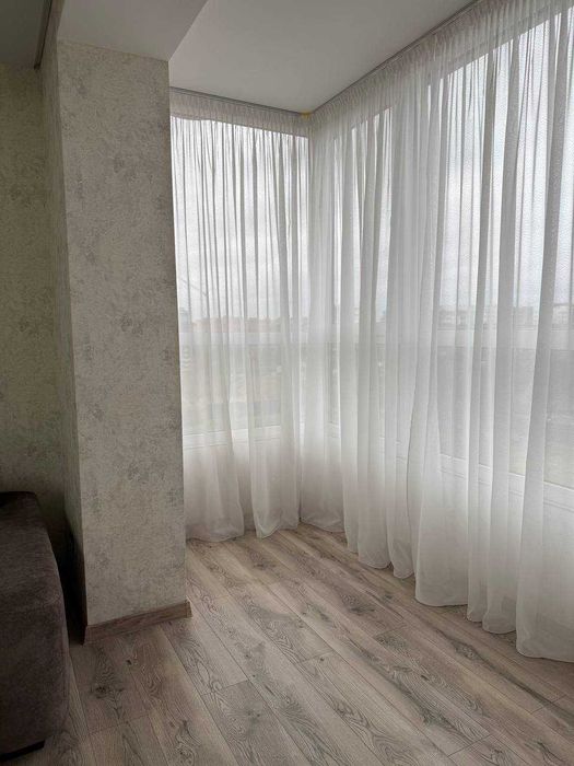 Простора 3-кімнатна квартира в клубному будинку з закритою територією.