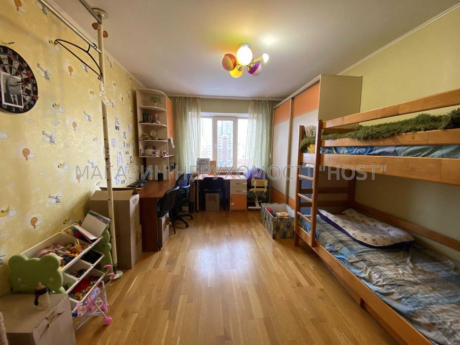 Продам сімейну 3-кімнатну квартиру у Харкові, вул. Лопанська, 31