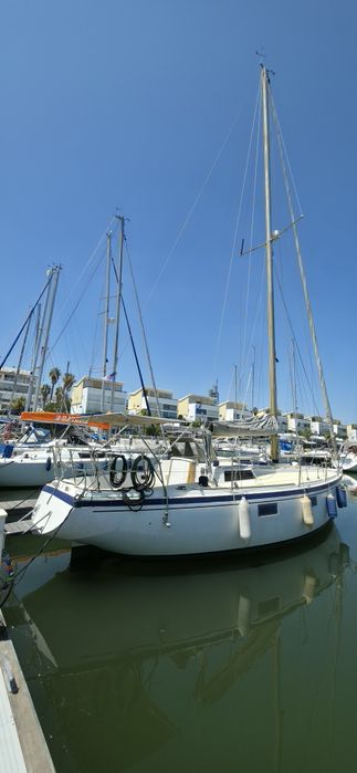 Barco habitável Dufour 35 no Parque das Nações com lugar de marina