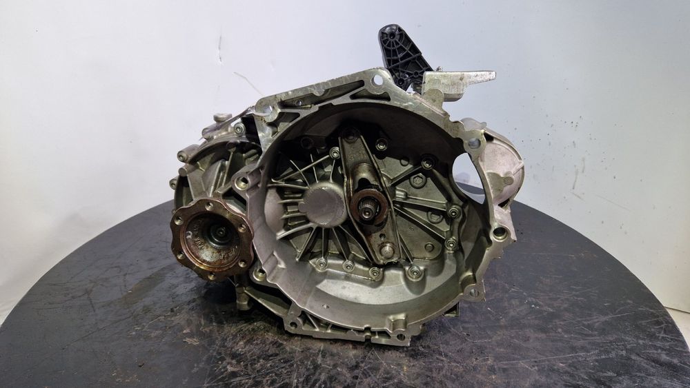 КПП МКПП коробка механіка Skoda Octavia Karoq 1.0 TSI 2019 0AJ301103H