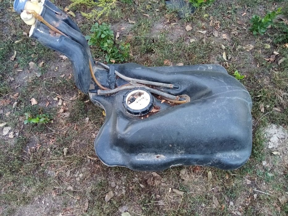 Продам бак гольф 3